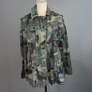 FREE PEOPLE SEIZE THE DAY GREEN CAMO PRINT UTILITY JACKET ZIP FRONT POCKETS - XS